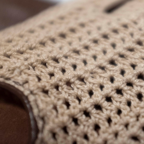 Crochet driving gloves - brown